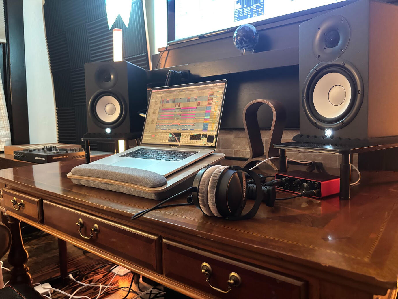 Real studio photo for Asteroid Studio
